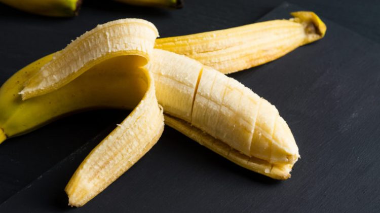 14 Trucs incroyables que vous pouvez faire avec des peaux de bananes Quotes   