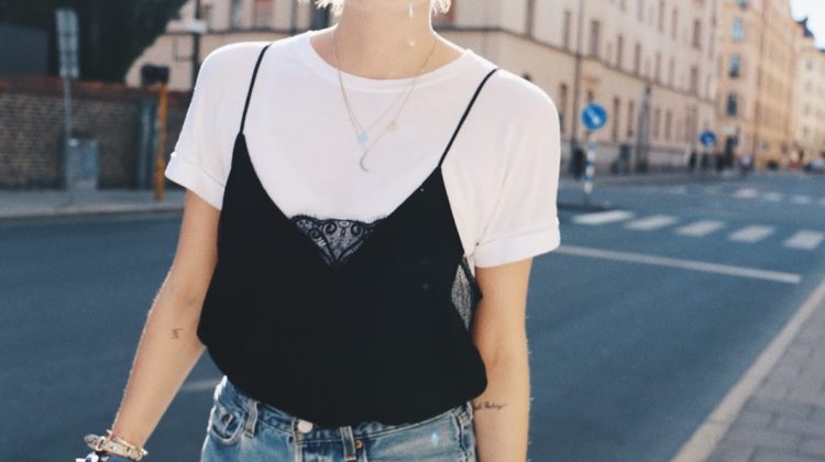 10 façons de booster son look avec un t-shirt blanc Quotes   