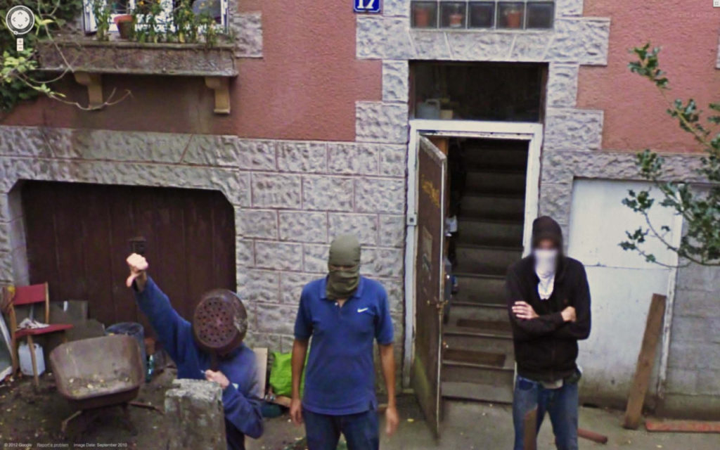 Les photos les plus étranges prises par Google Street Quotes   