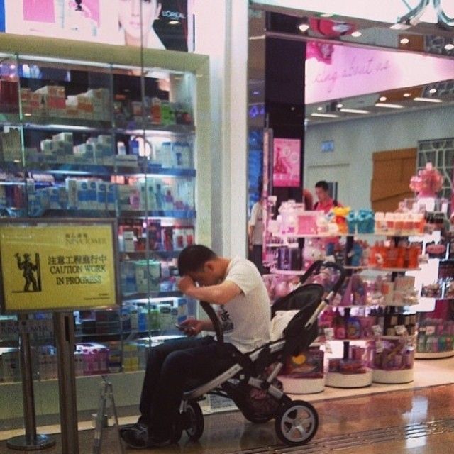 Top 15 des photos qui montrent que les hommes détestent le shopping Quotes   