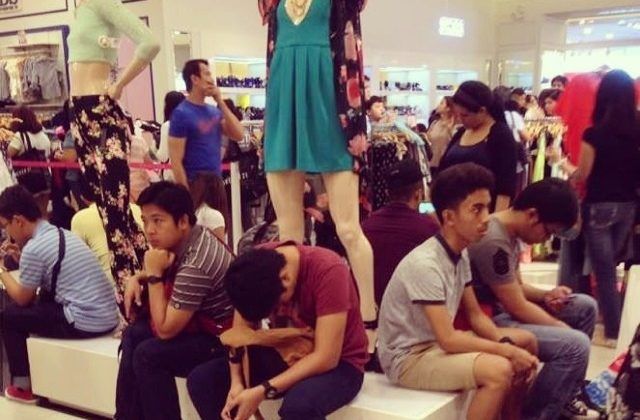 Top 15 des photos qui montrent que les hommes détestent le shopping Quotes   