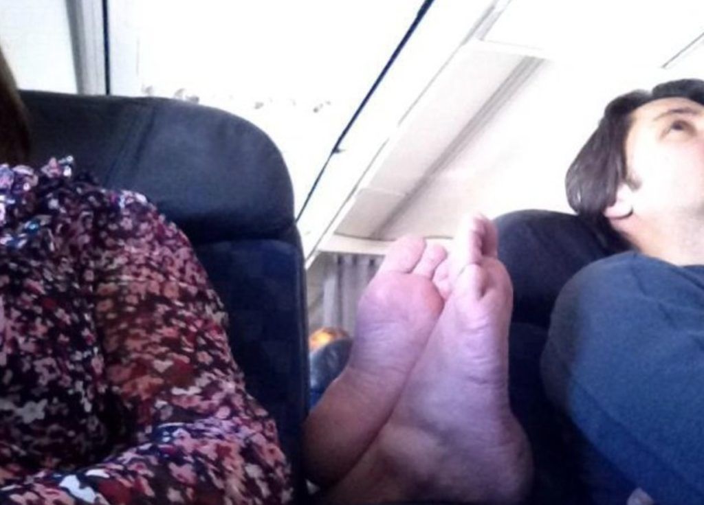 Top 12 des photos qui prouvent qu'il n'y a plus de respect dans les avions feedisp   
