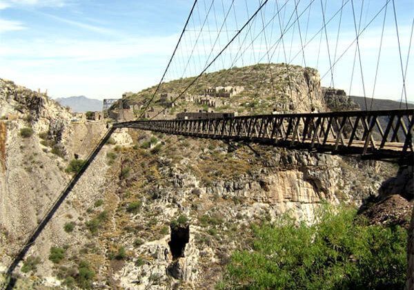 Les ponts les plus dangereux du monde ! Quotes   