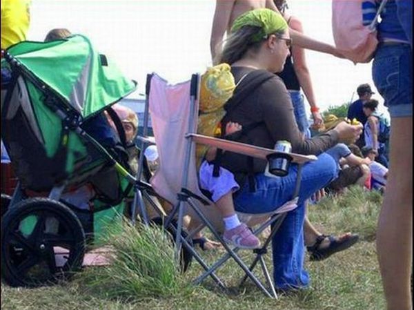 Regardez ce que cette mère fait à son enfant ! Les pires mères d'internet à voir absolument ! Quotes   