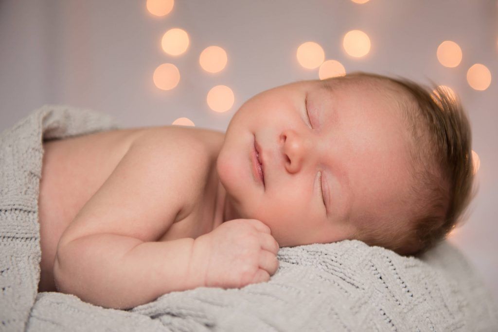 Les bébés qui mangent solide plus tôt dorment mieux ! Quotes   