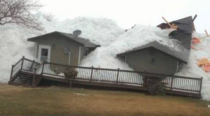 Canada : un tsunami de glace détruit une vingtaine de maisons Quotes   