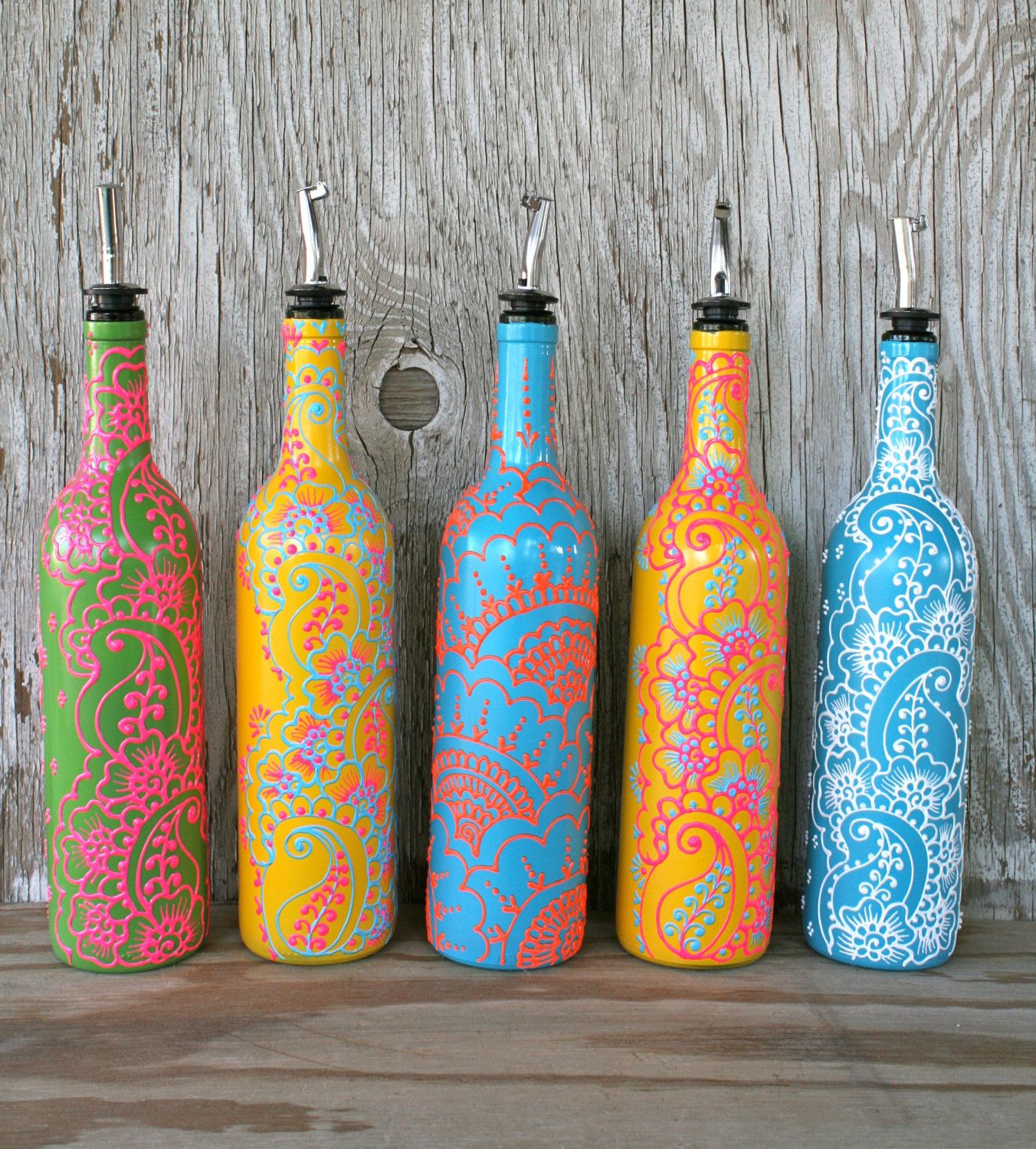 22 stunning things you can do with your wine bottles when the drink is gone! DIY Tricks Food & Drink Reuse & Recycle   