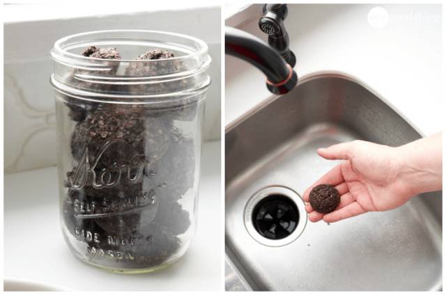 Check Out The 12 Ways to Recycle & Reuse Your Coffee Grounds! Home Hacks Reuse & Recycle   