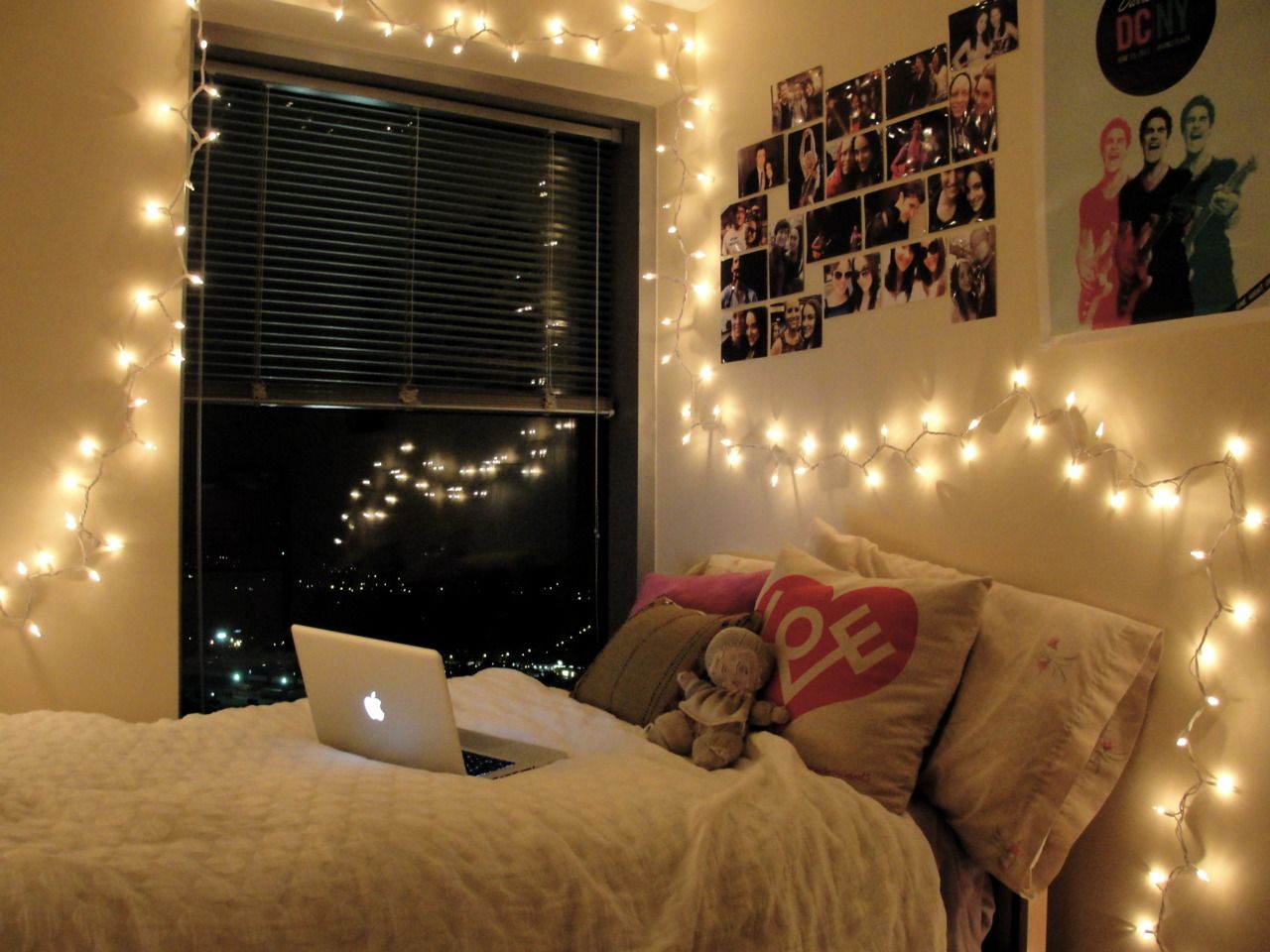 Check out these 16 creative ways to brighten up your home with fairy lights! Astuces DIY Design   