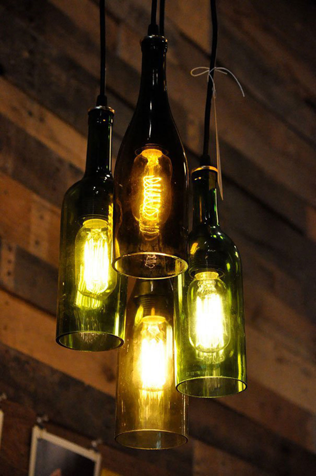 22 stunning things you can do with your wine bottles when the drink is gone! DIY Tricks Food & Drink Reuse & Recycle   