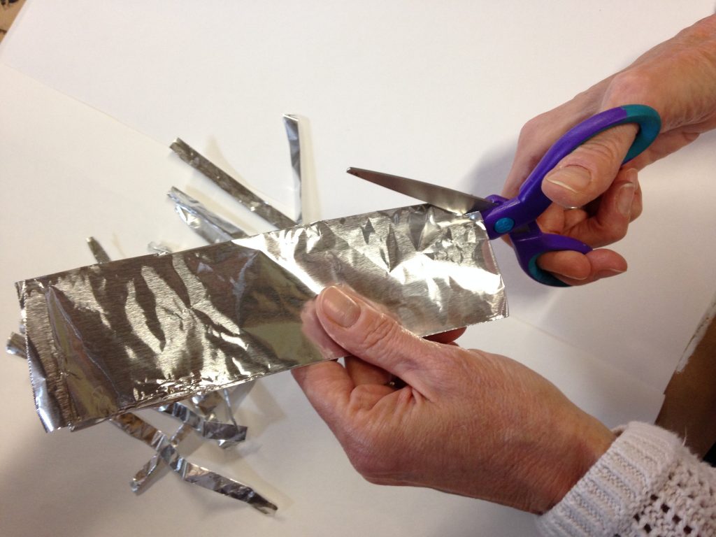 These 12 aluminium foil tricks will make your day so much better Home Hacks   