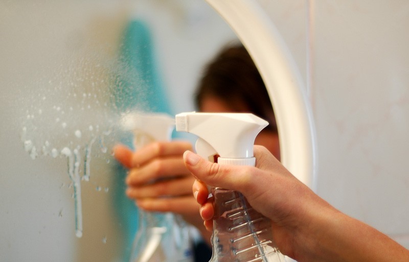10 astuces pour nettoyer votre intérieur de façon plus saine et naturelle Astuces pour l'intérieur Santé   