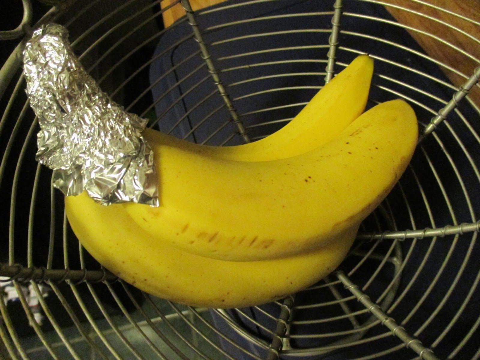 These 12 aluminium foil tricks will make your day so much better Home Hacks   